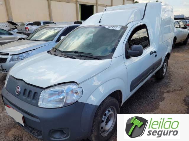 LOTE 037 - FIAT FIORINO FURGAO HARD WORKING 1.4 EVO 2017